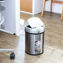 得力 9559 感應(yīng)式垃圾桶 12L 銀色