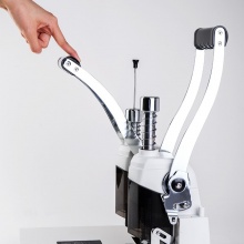 得力 3877A 財(cái)務(wù)裝訂機(jī) 白色