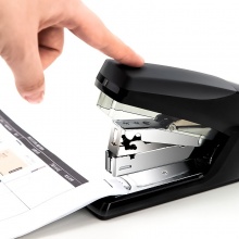 得力 0368 省力型訂書機(jī) 24/6 混色