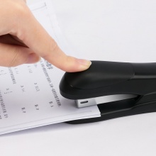 得力 0305 輕巧便攜訂書機(jī) 12# 黑色 25頁