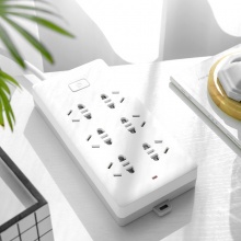 得力 18264 單控八聯(lián)接線板插座 10米 白色